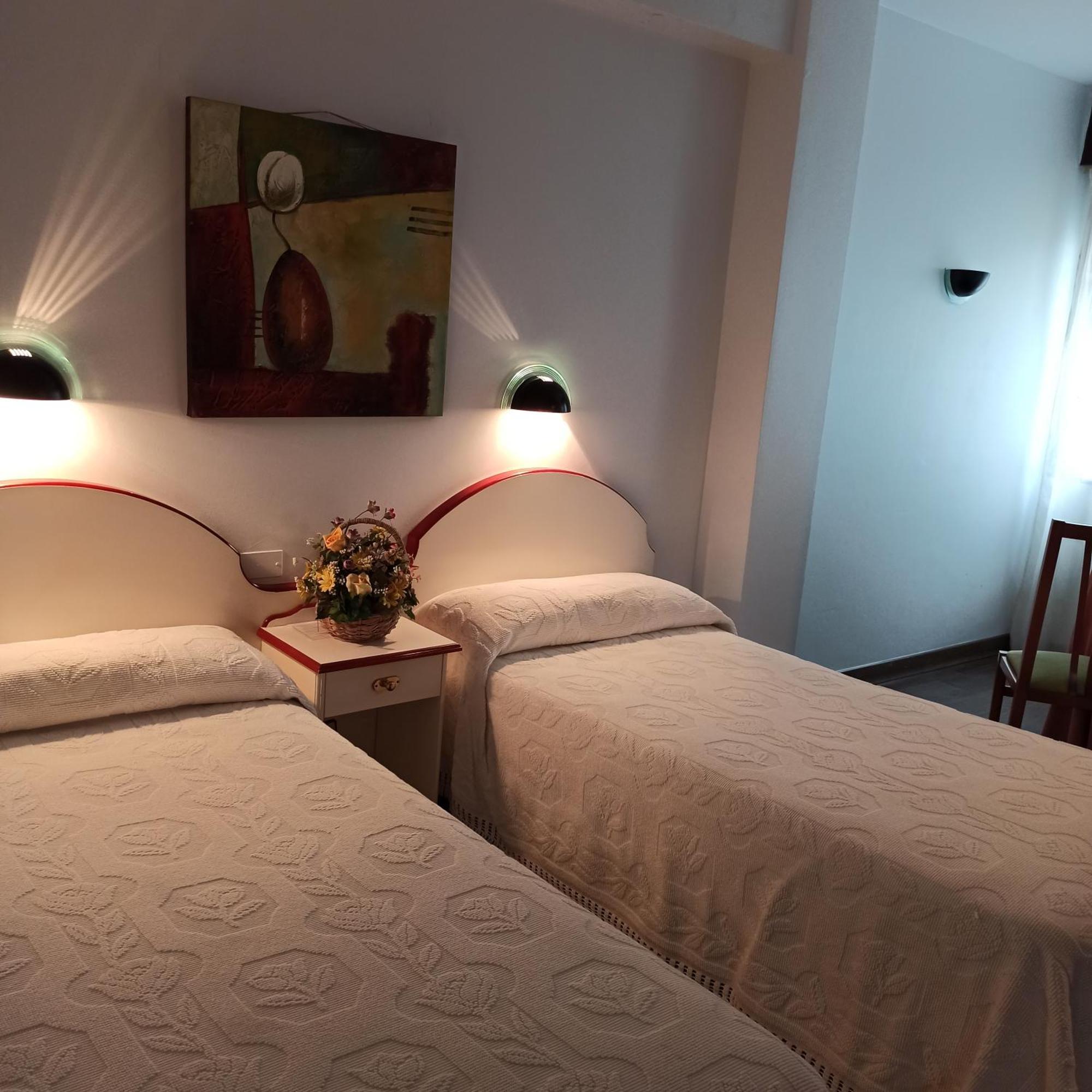 Hostal J.B Malpica Ngoại thất bức ảnh